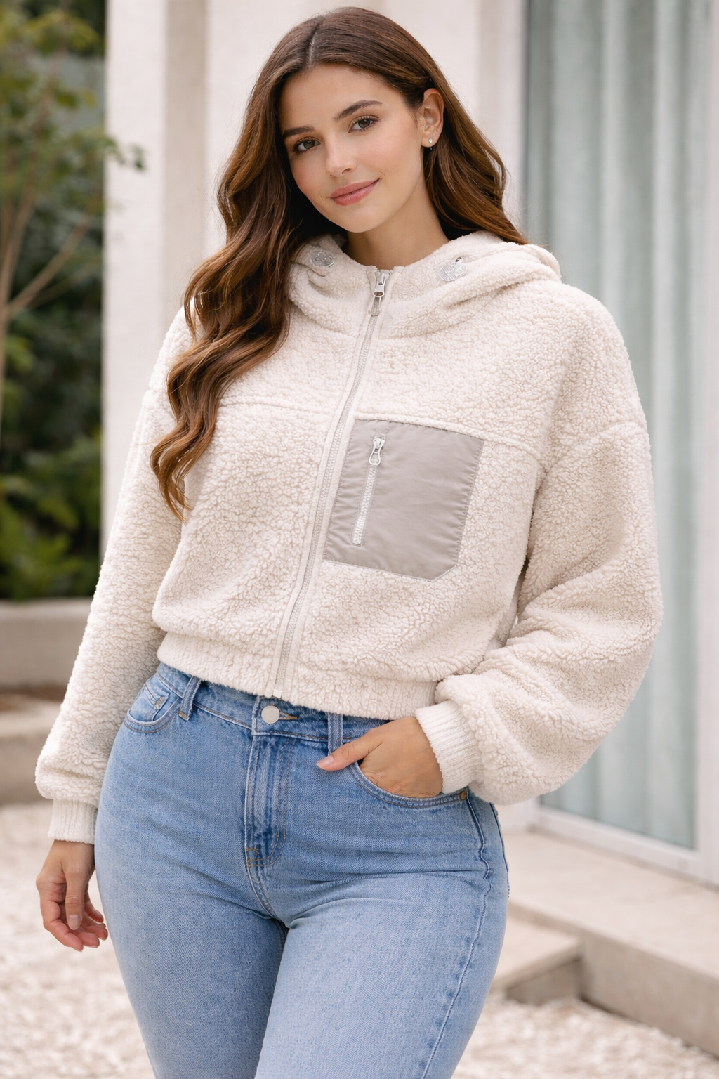 La chaqueta ultra-suave que redefine el estilo urbano